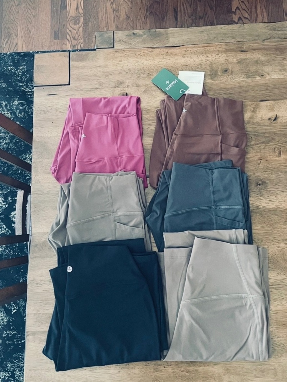Lot of leggings Halera medium